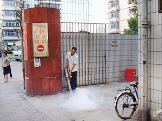 工行宿舍楼下水道喷杀蚊虫